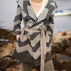 Preowned Anthropologie Field & Flower Chevron Striped Open Belted Hooded Size M